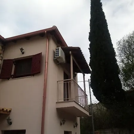 Maria's House Casa de Férias *
